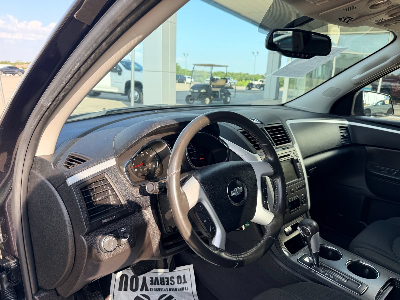 Used 2010 Chevrolet Traverse LT w/ Personal Connectivity Package FWD image 5