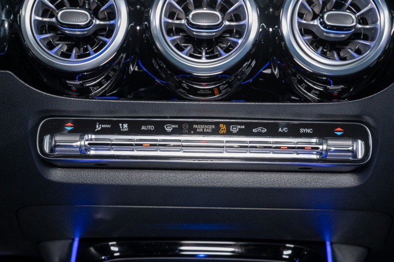 Certified 2025 Mercedes-Benz GLA 250 image 18