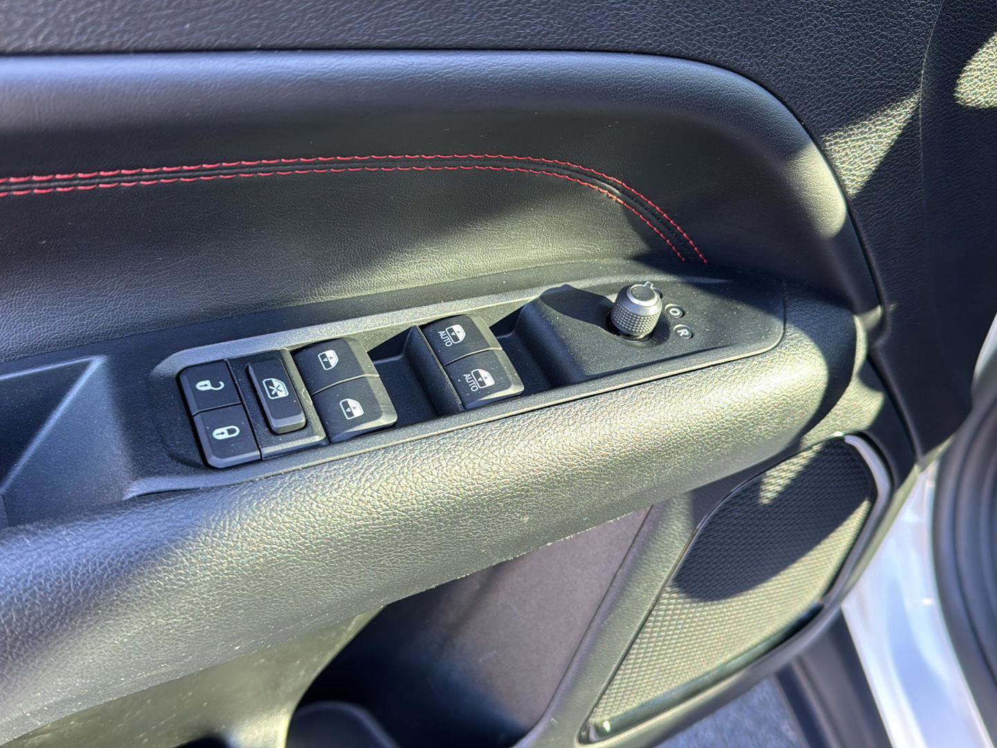 Used 2022 Jeep Compass Trailhawk image 26