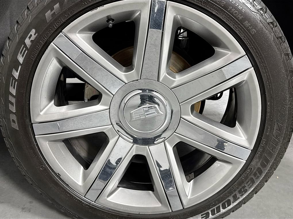 Used 2018 Cadillac Escalade Premium Luxury image 29