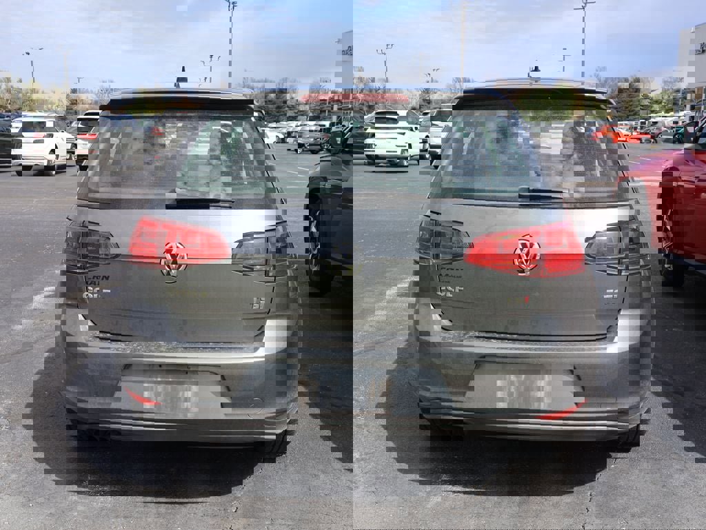 Used 2015 Volkswagen Golf SEL image 22