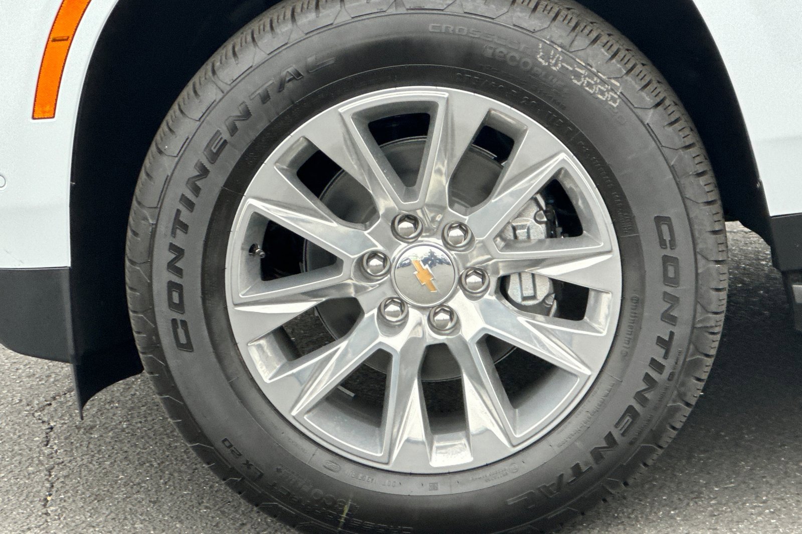 New 2026 Chevrolet Suburban Premier w/ Sun And Tow Package image 32