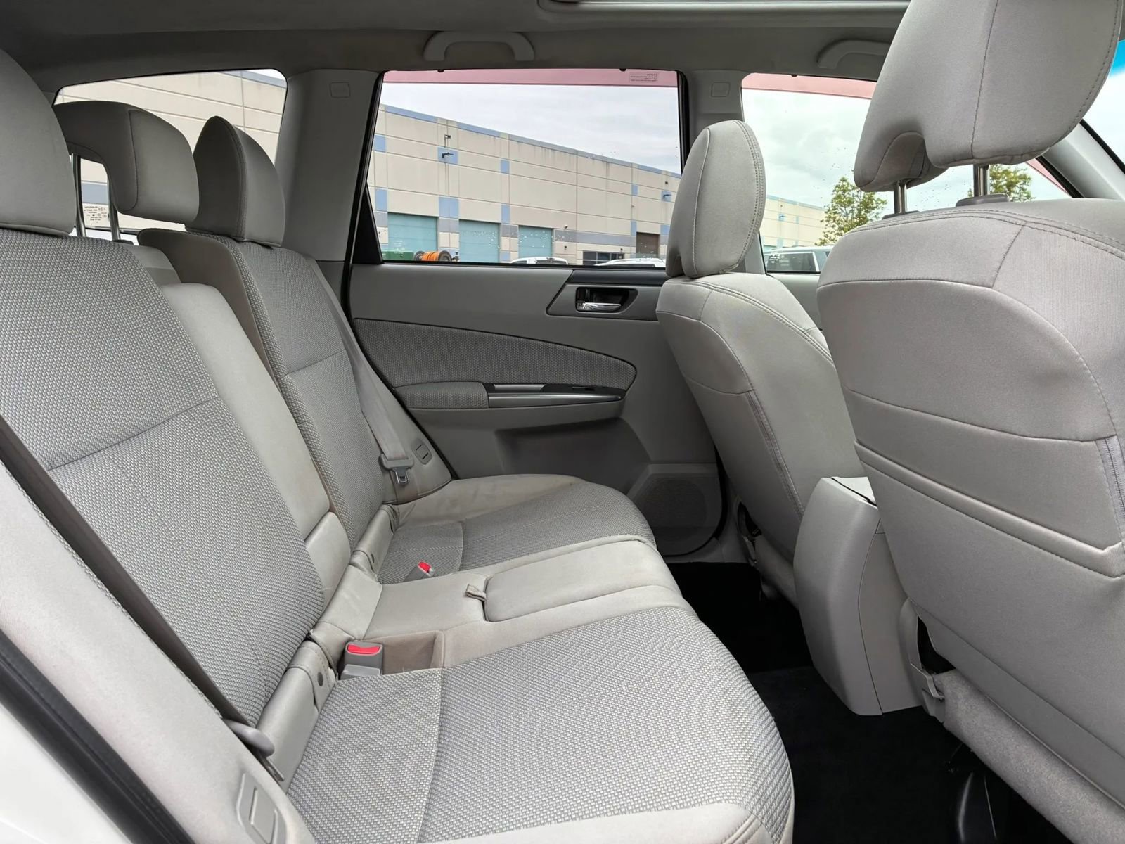 Used 2013 Subaru Forester 2.5X Premium AWD/4WD image 33