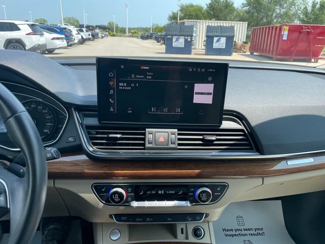 Used 2022 Audi Q5 2.0T Premium w/ Convenience Package AWD/4WD image 12