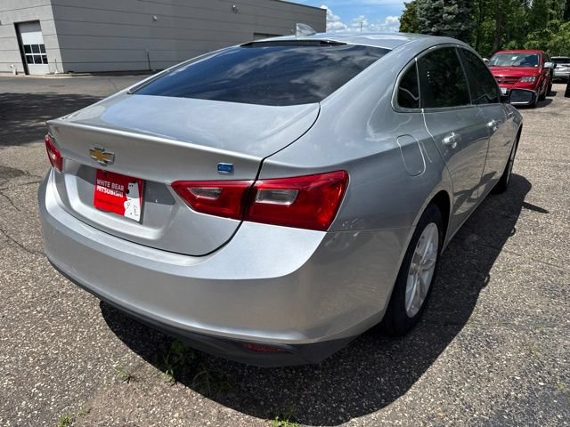 Used 2017 Chevrolet Malibu Hybrid FWD image 2