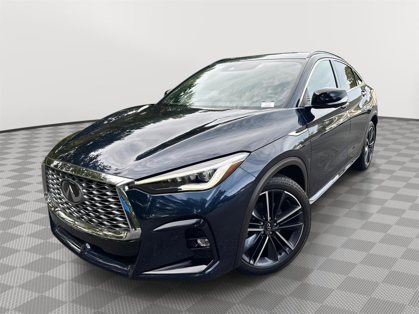 Certified 2025 INFINITI QX55 Essential AWD/4WD image 2