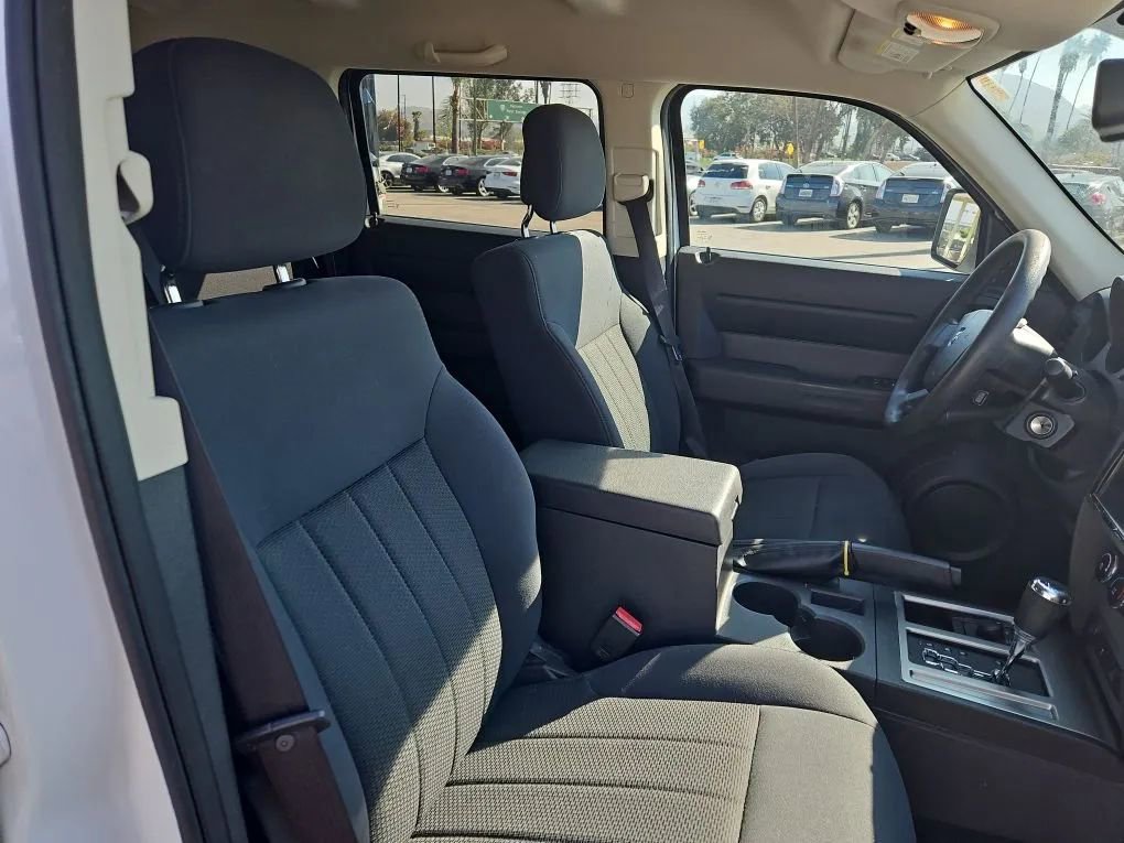 Used 2011 Dodge Nitro Heat image 11