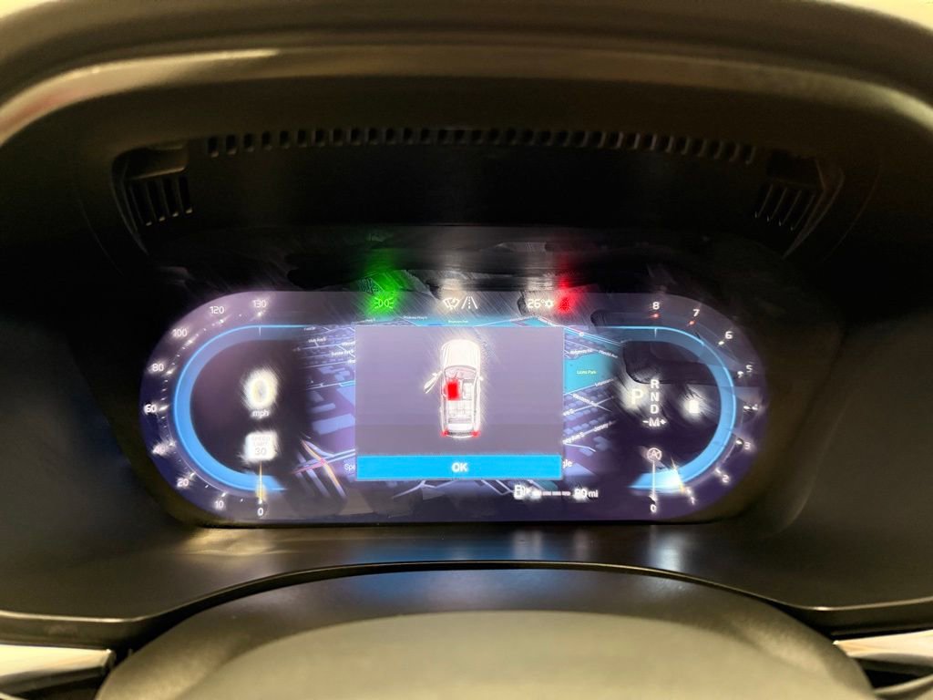 Used 2023 Volvo XC60 B5 Plus image 15