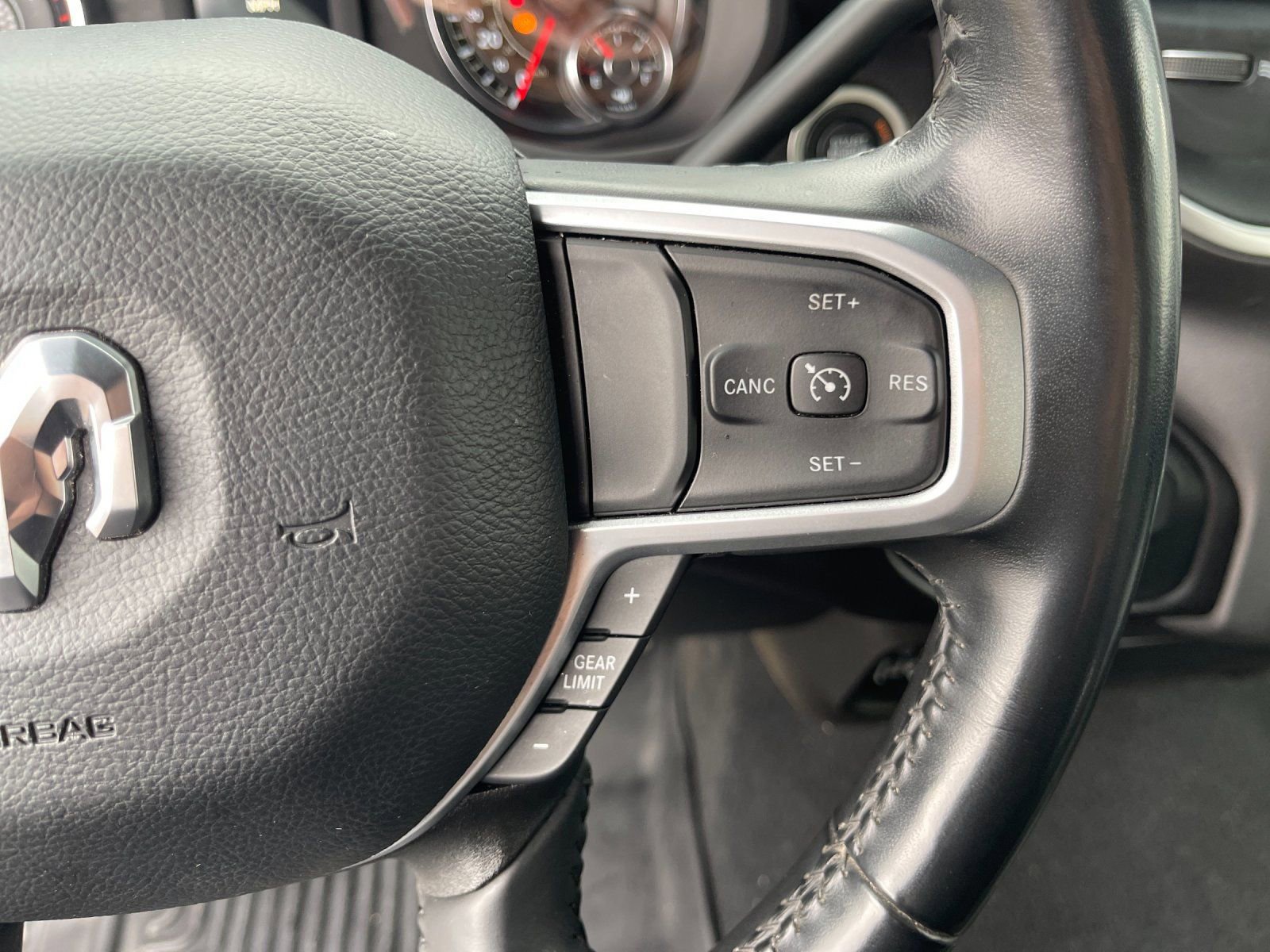 Used 2024 RAM 2500 Big Horn AWD/4WD image 26
