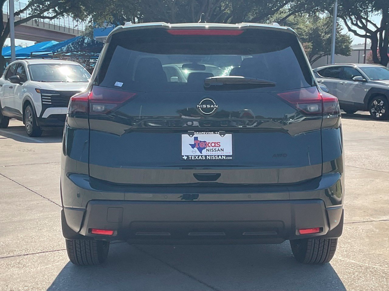 New 2027 Nissan Rogue Dark Armor AWD/4WD image 4