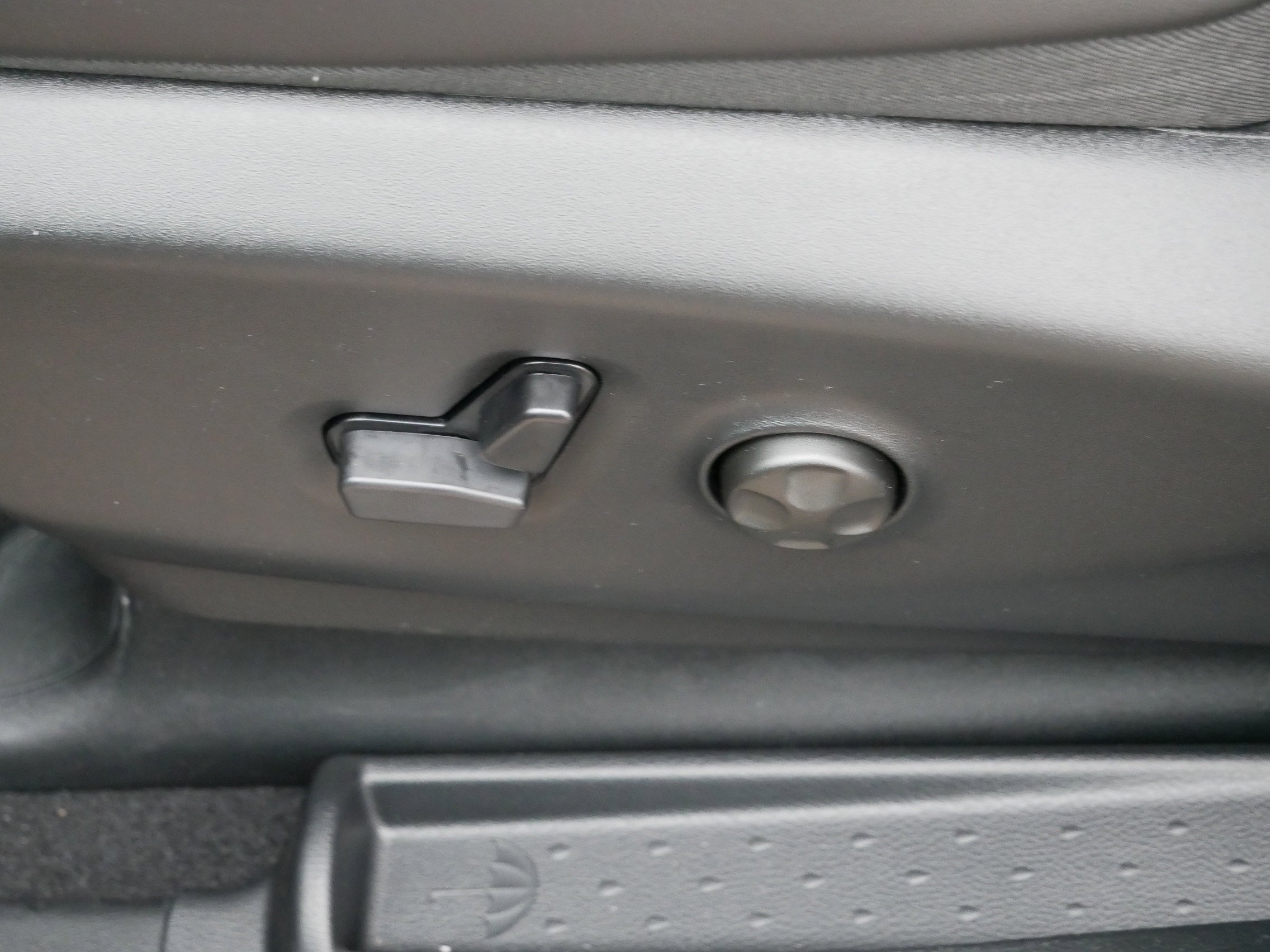 New 2026 Chrysler Pacifica Limited w/ S Appearance Package image 13