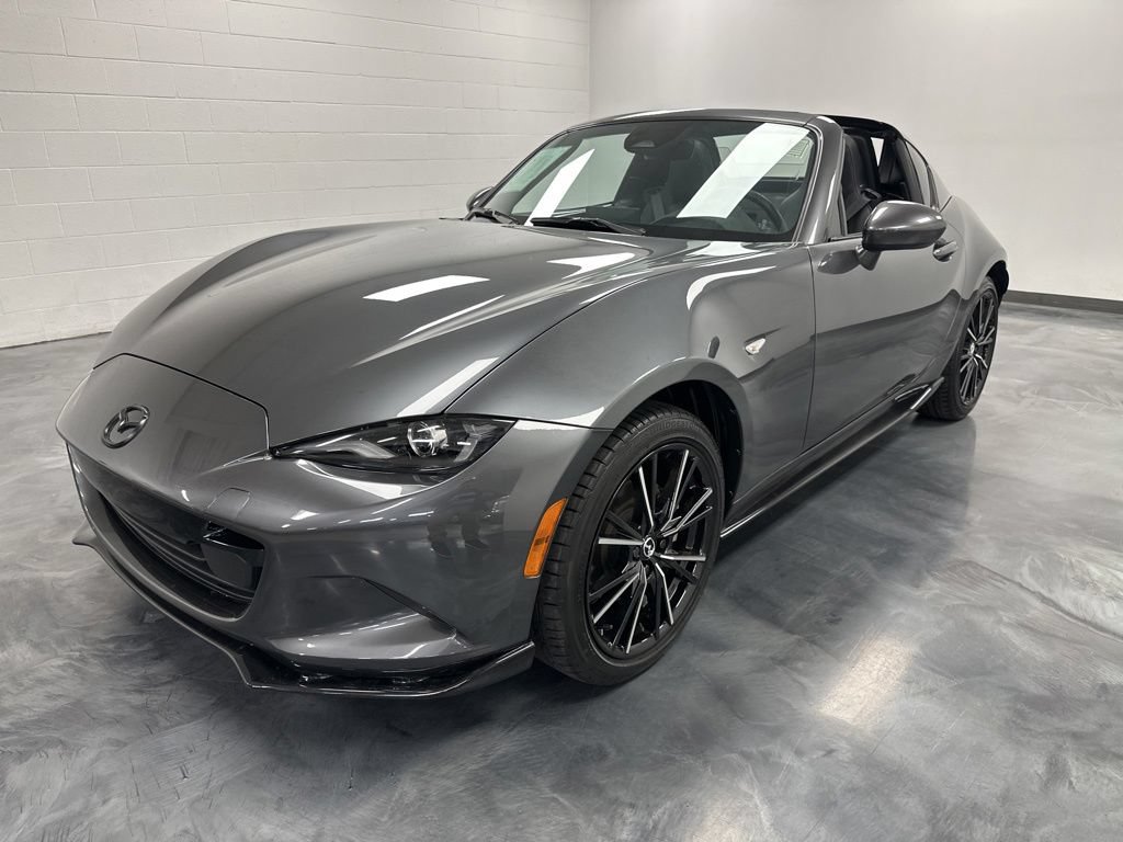 Used 2024 MAZDA MX-5 Miata RF Grand Touring w/ Appearance Package RWD image 3
