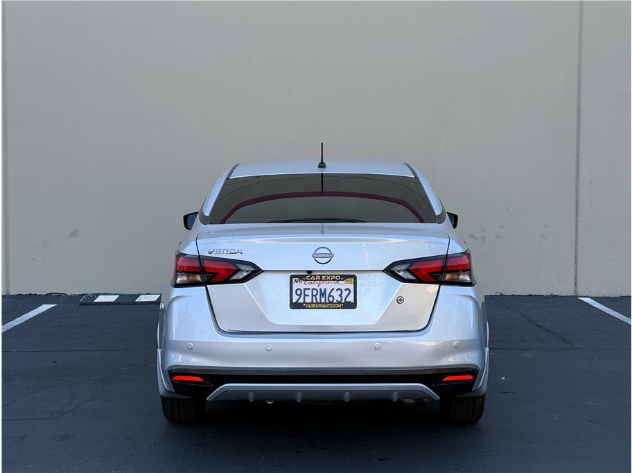 Used 2023 Nissan Versa S w/ Trunk Package image 5