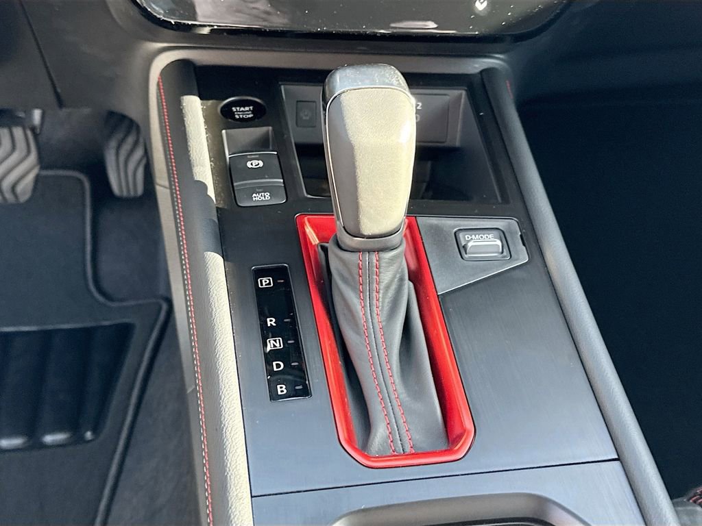 Used 2025 Nissan Kicks SR image 15