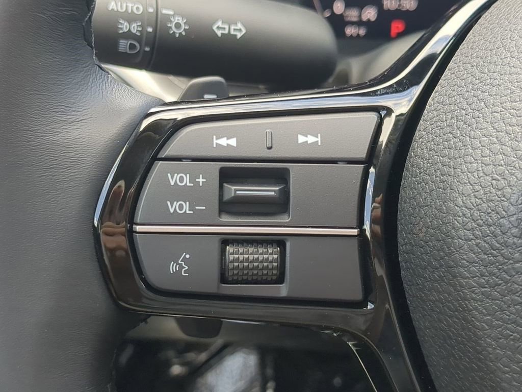 New 2025 Acura Integra Base image 25