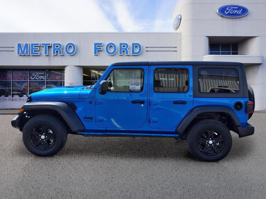 Used 2022 Jeep Wrangler Unlimited Sport AWD/4WD image 7