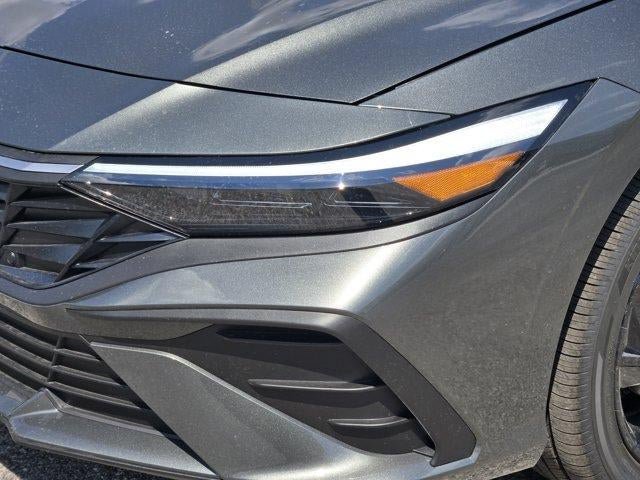 New 2026 Hyundai Elantra SEL Sport FWD image 6