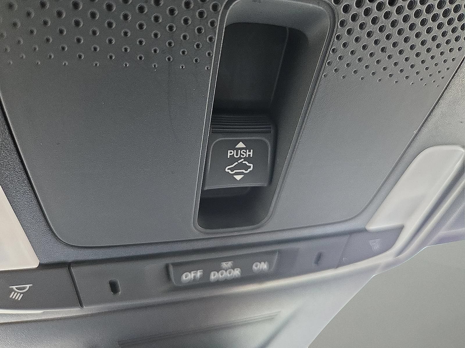 Used 2025 Honda CR-V Sport Touring image 22