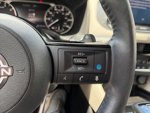 Used 2023 Nissan Rogue SL AWD/4WD image 22