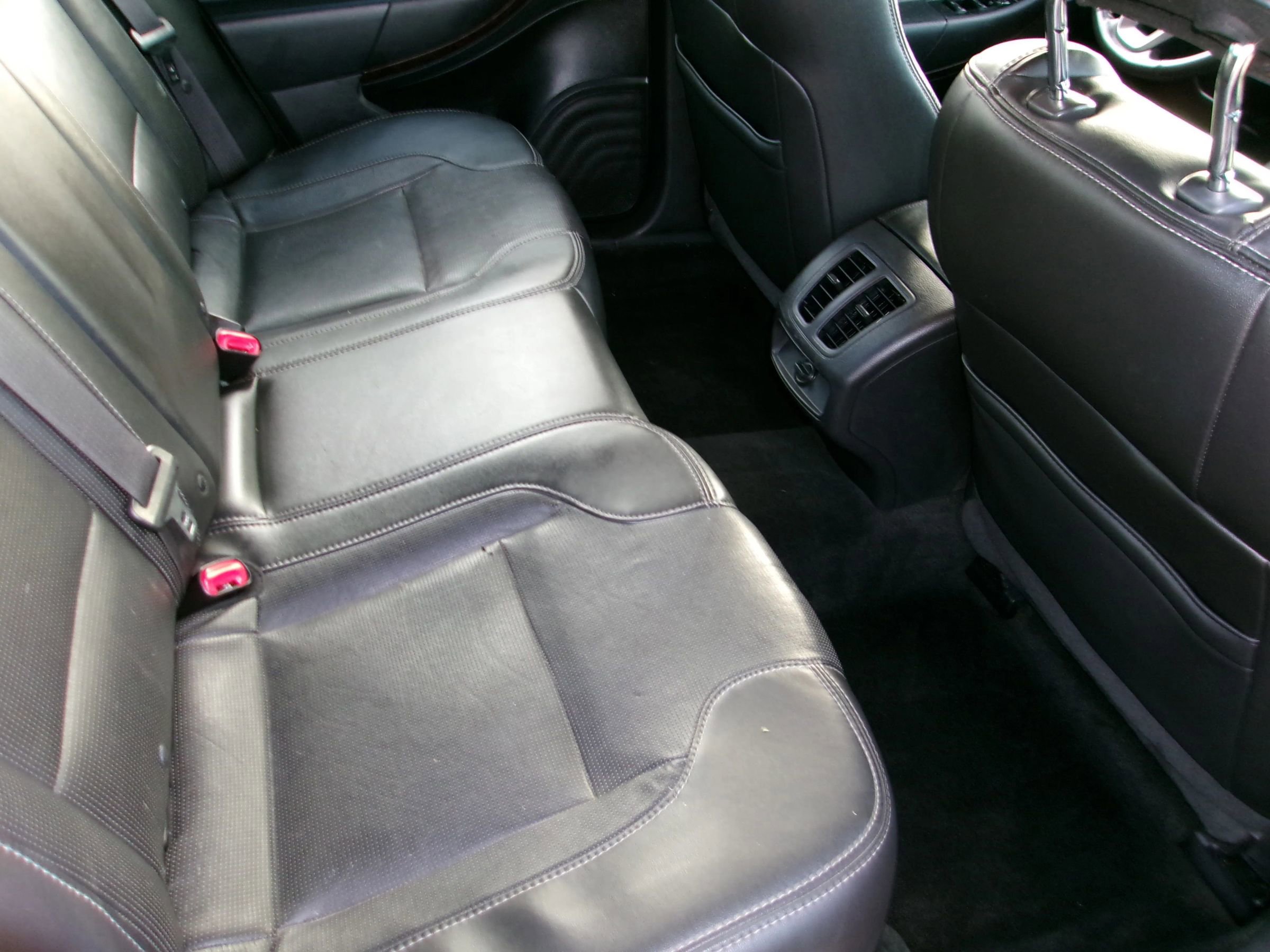 Used 2015 Ford Taurus Limited image 10
