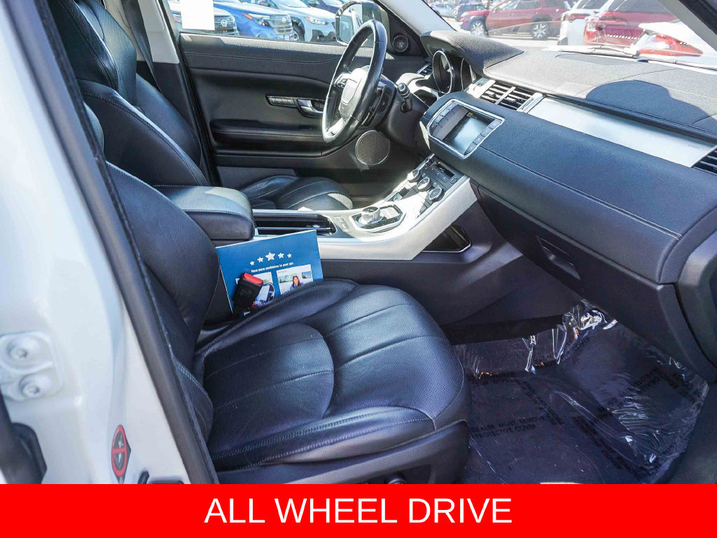 Used 2016 Land Rover Range Rover Evoque SE AWD/4WD image 12