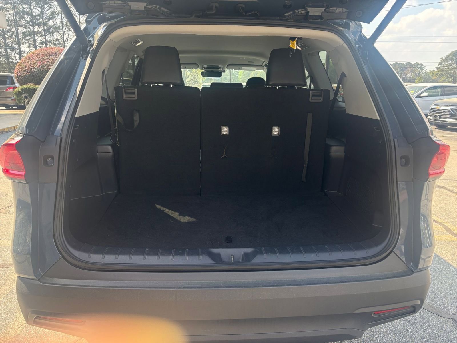 Used 2025 Toyota Grand Highlander FWD image 32