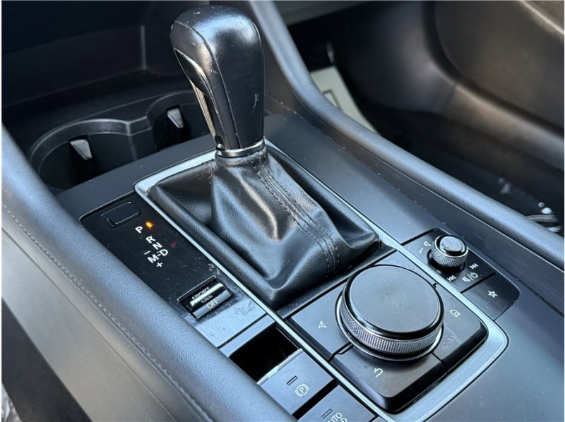 Used 2021 MAZDA MAZDA3 s image 41