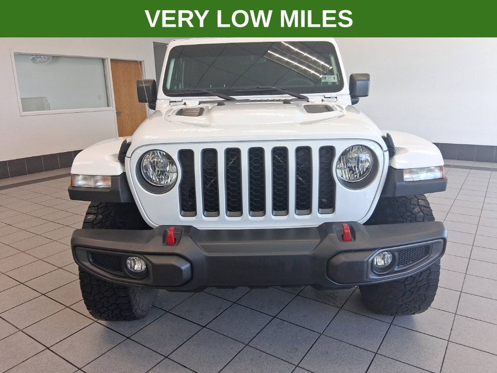 Used 2023 Jeep Gladiator Rubicon w/ Cold Weather Group AWD/4WD image 3