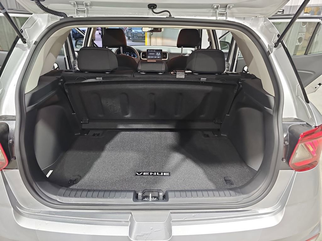 New 2026 Hyundai Venue SEL FWD image 13