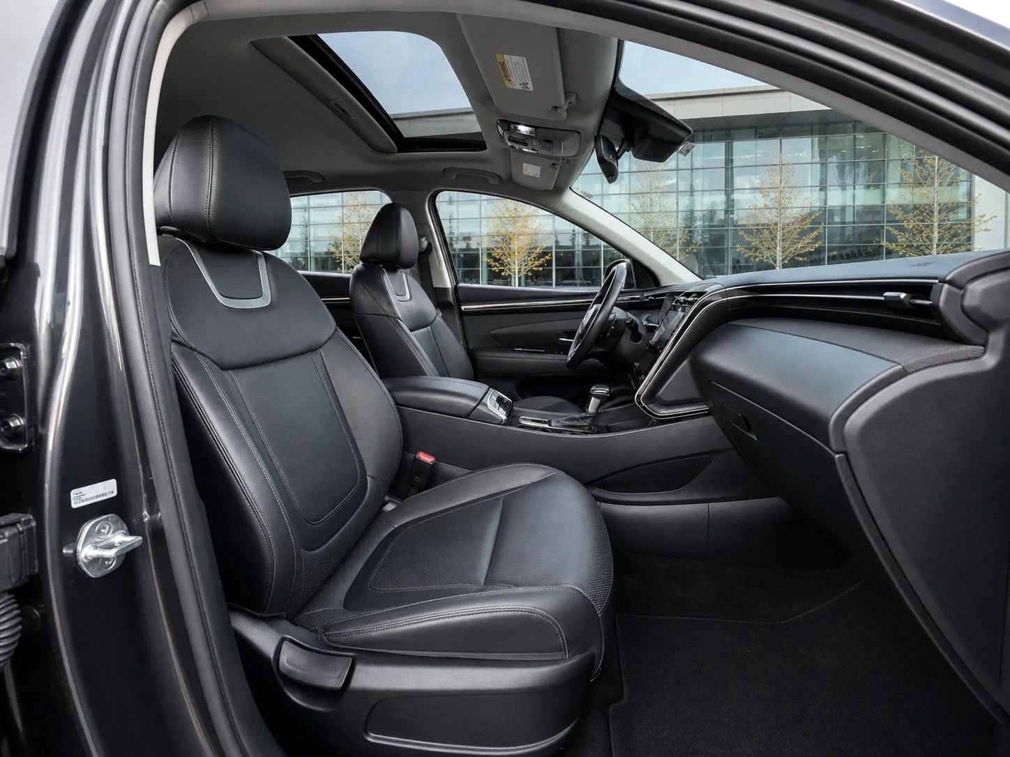 Used 2022 Hyundai Tucson SEL w/ Convenience + Premium Package FWD image 11