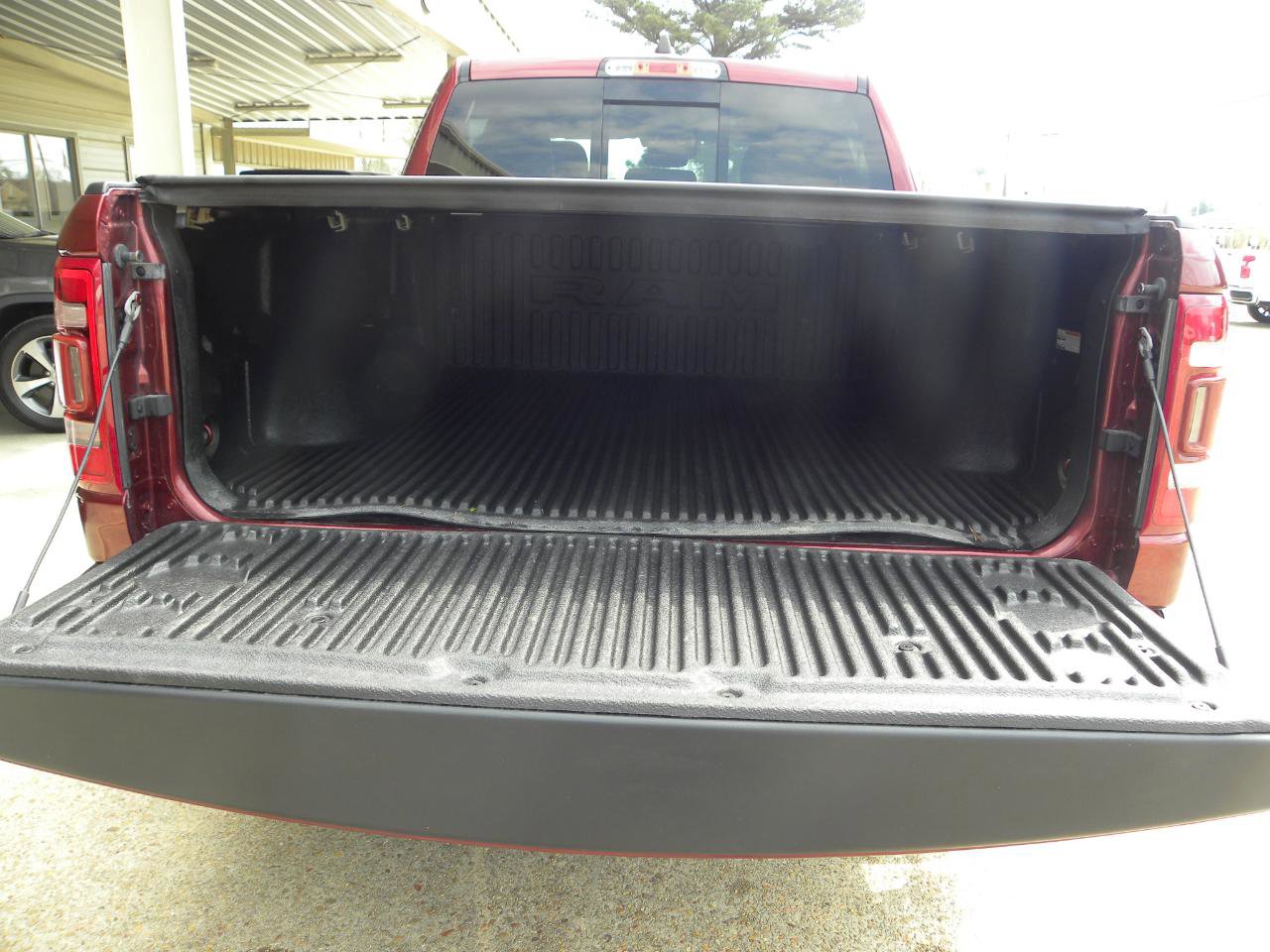 Used 2022 RAM 1500 Laramie image 10