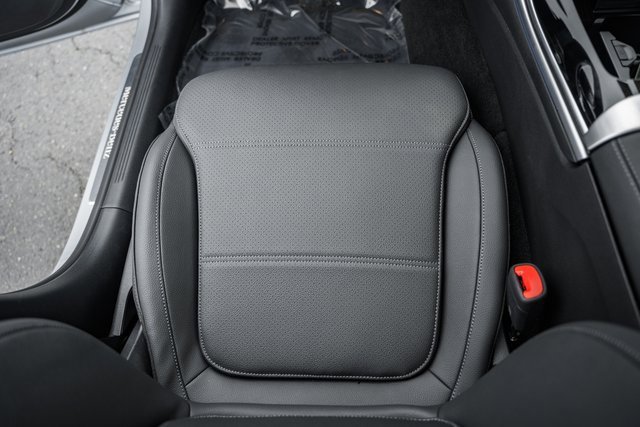 New 2025 Mercedes-Benz C 300 4MATIC Sedan image 31