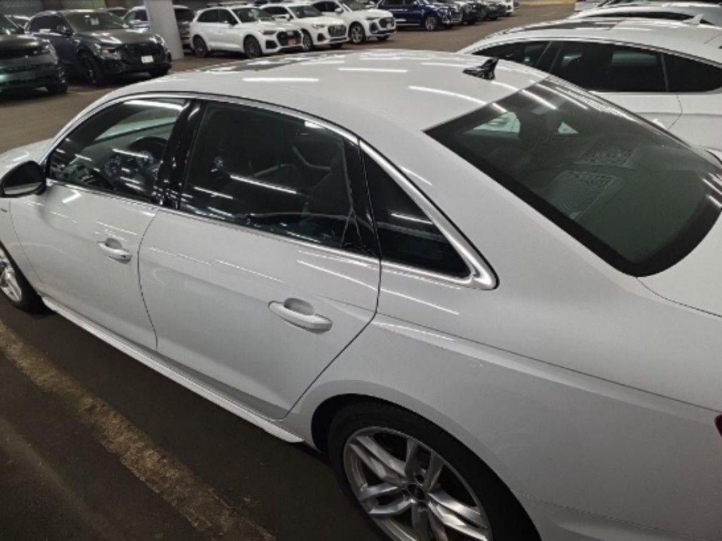 Used 2023 Audi A4 2.0T Premium Plus w/ Premium Plus Package image 2