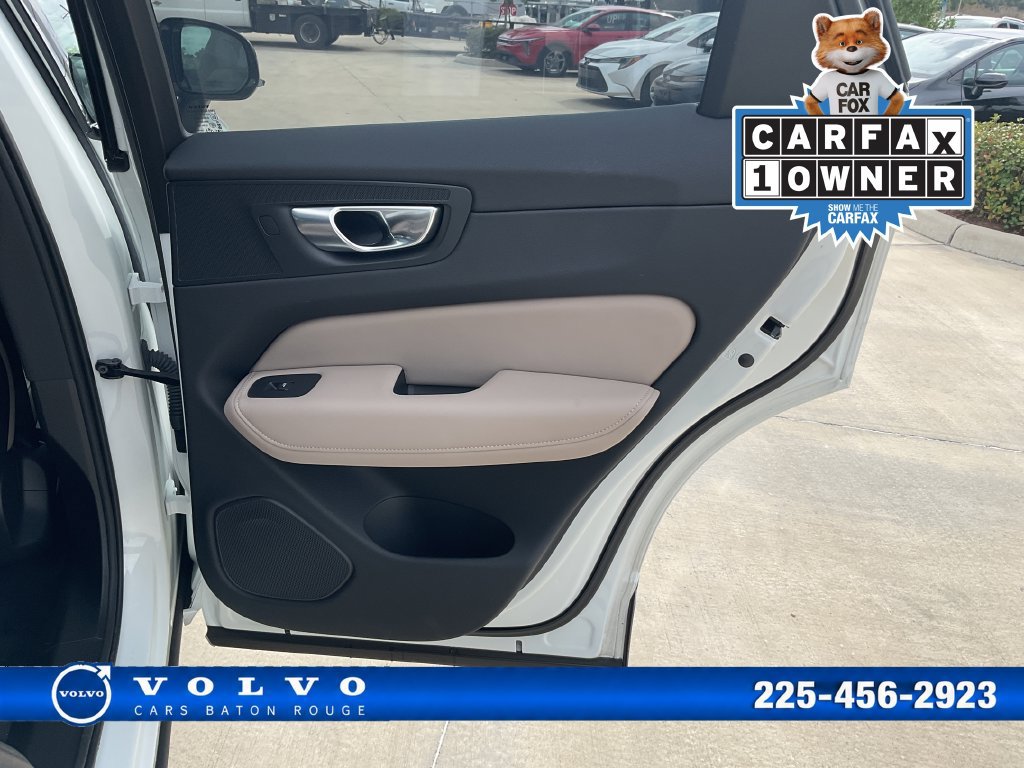 Used 2026 Volvo XC60 B5 Plus AWD/4WD image 17