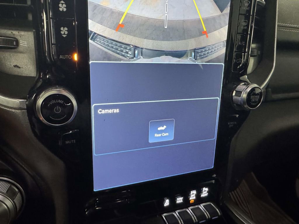 Used 2023 RAM 1500 Laramie AWD/4WD image 24