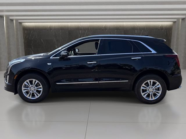 Used 2025 Cadillac XT5 Luxury FWD image 2