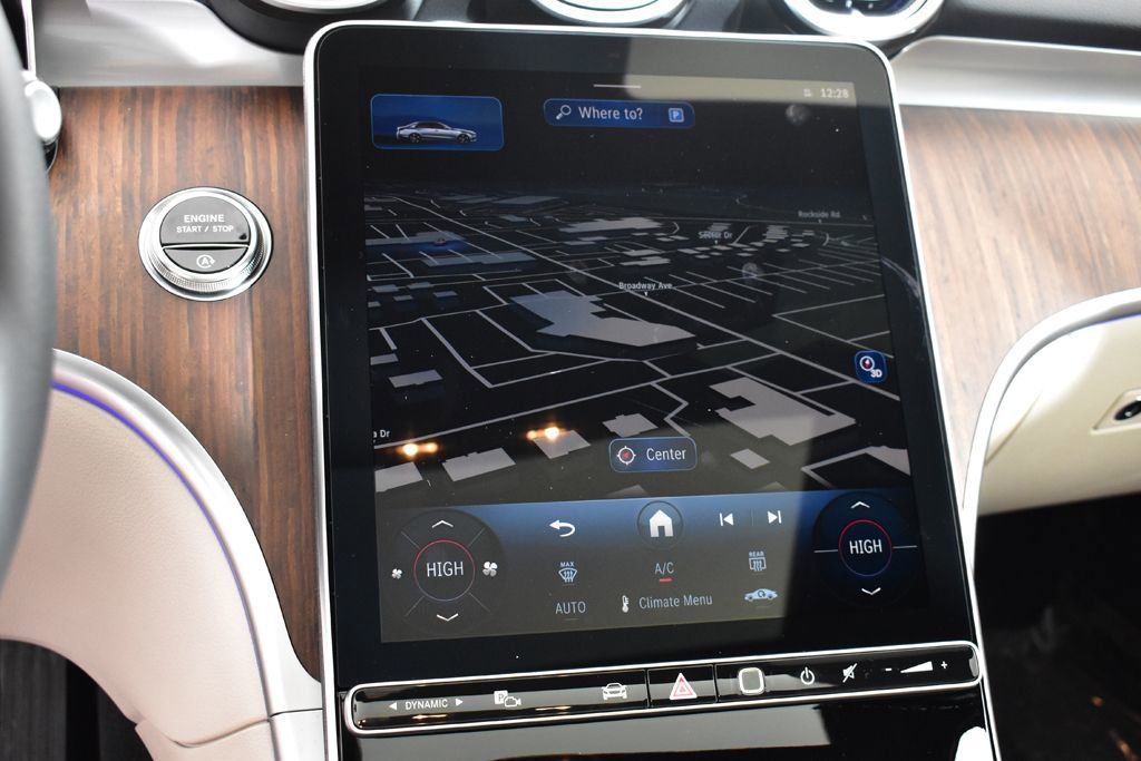 Used 2025 Mercedes-Benz C 300 4MATIC Sedan image 25