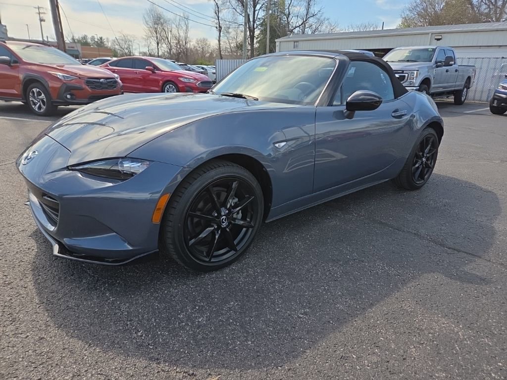 Used 2021 MAZDA MX-5 Miata Club image 3