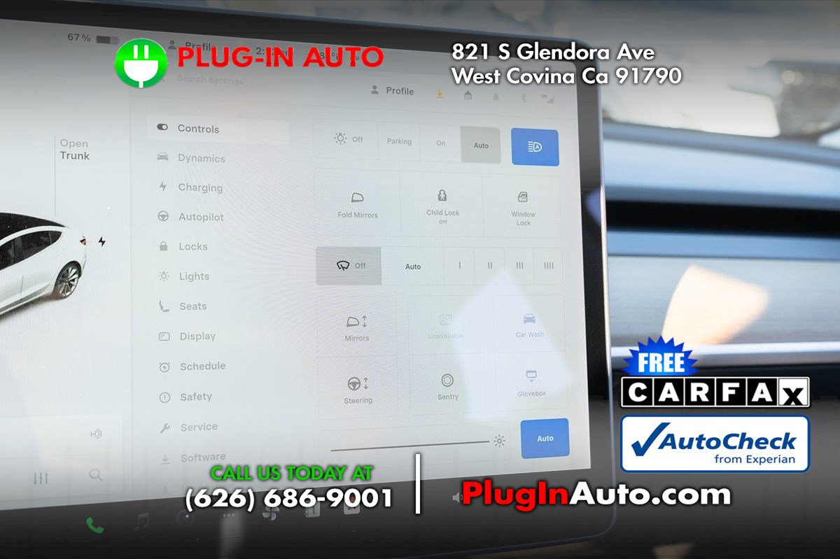 Used 2020 Tesla Model 3 Standard Range Plus image 18