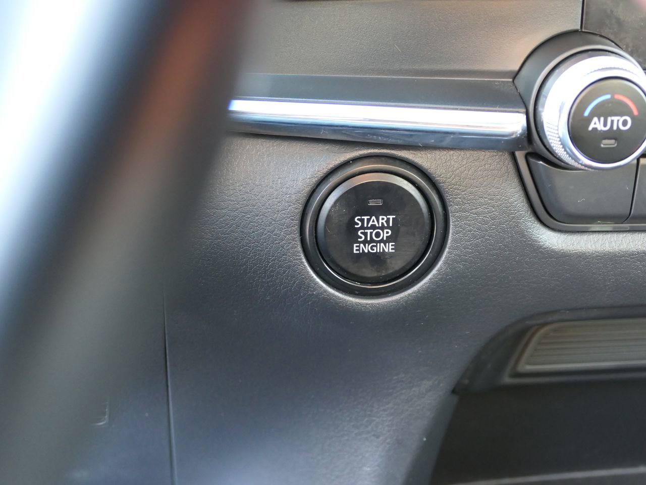 Used 2023 MAZDA CX-30 AWD 2.5 S w/ Preferred Package image 16