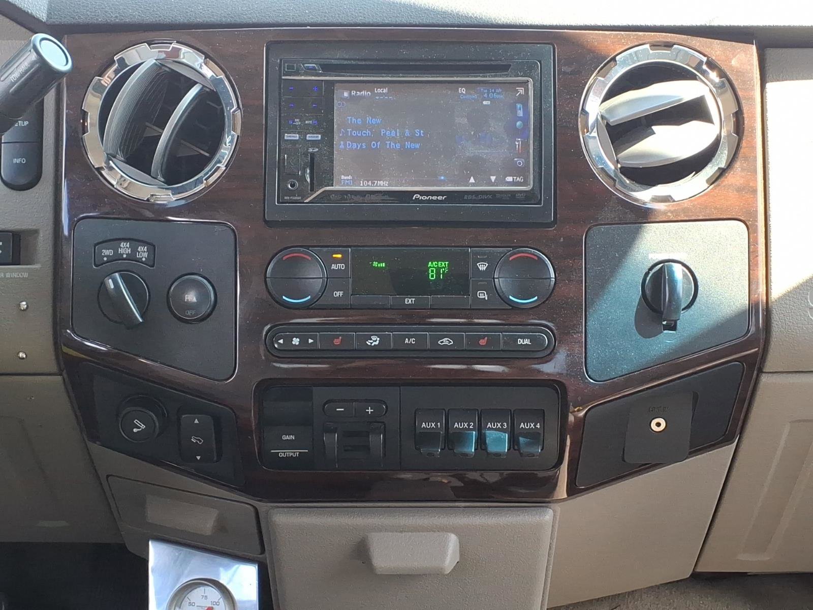 Used 2008 Ford F350 Lariat image 12