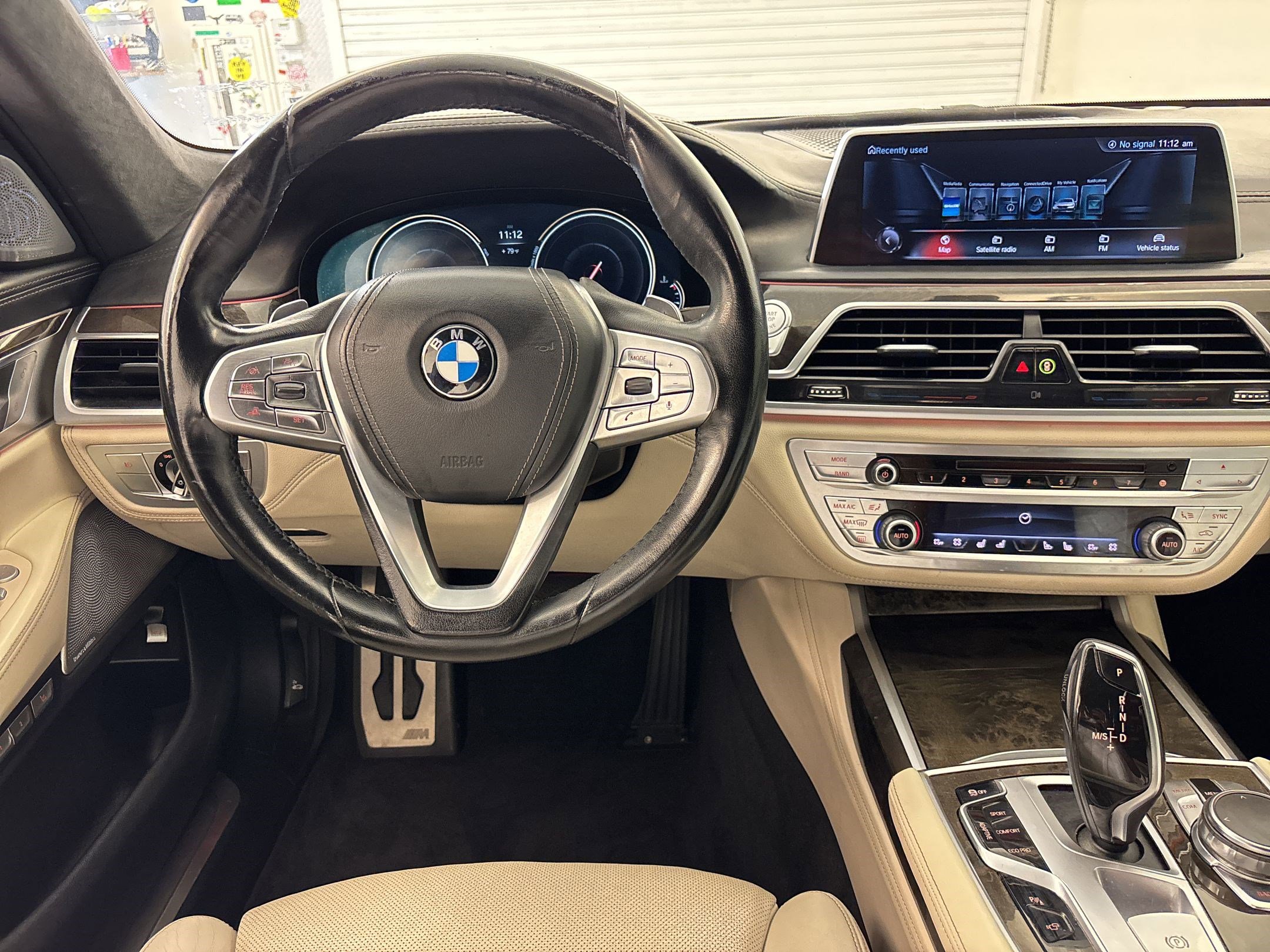 Used 2016 BMW 750i image 29