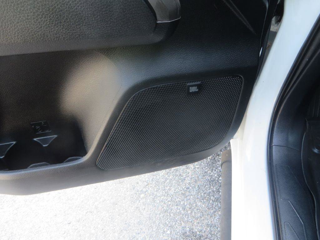 Used 2017 Toyota Tacoma Limited w/ Tow Package AWD/4WD image 15