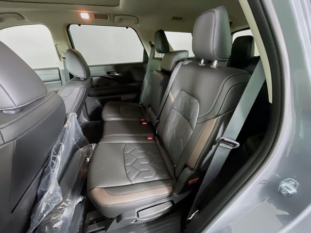 New 2026 Nissan Pathfinder Platinum w/ Cargo Package FWD image 14