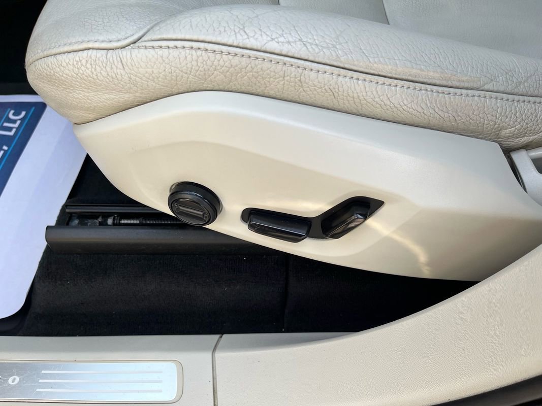 Used 2020 Volvo XC90 T6 Momentum w/ Protection Package Premier image 8