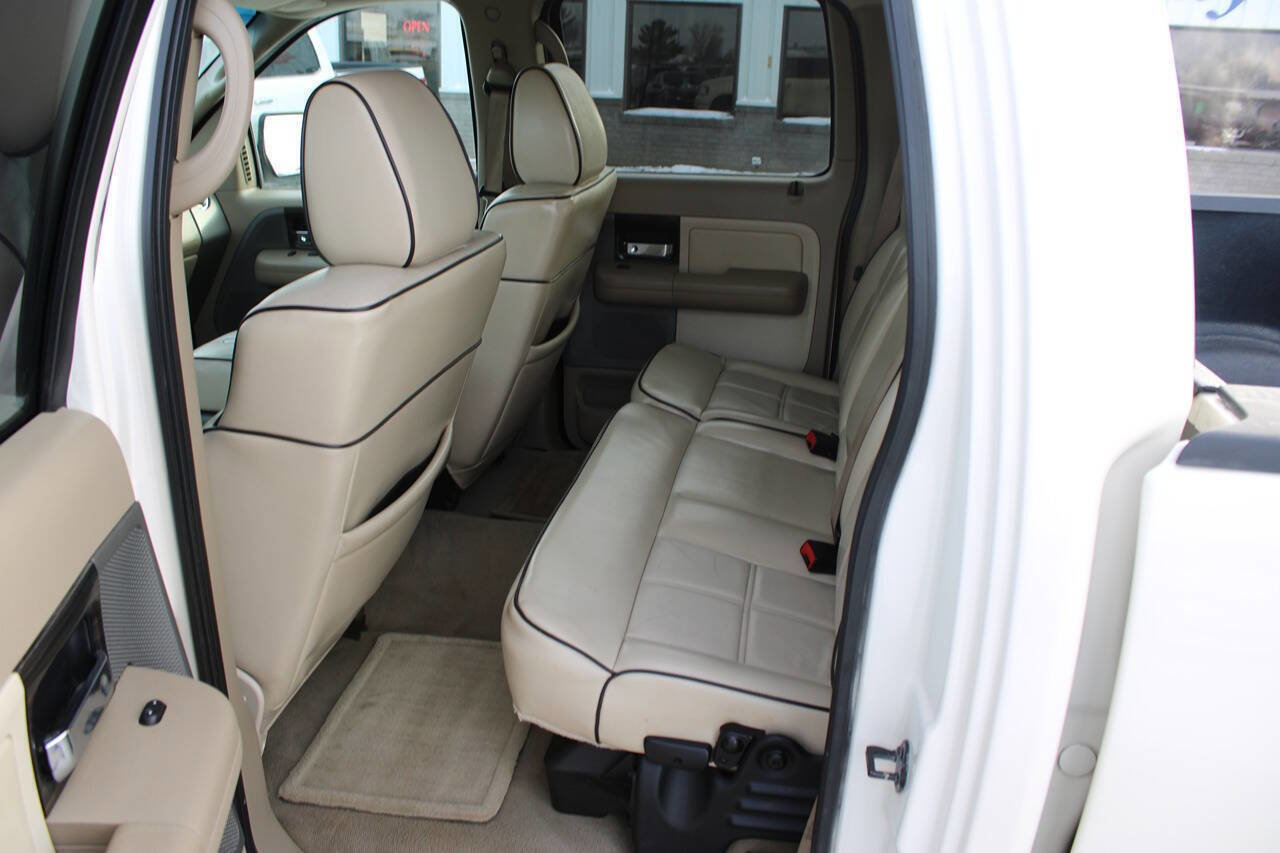Used 2007 Lincoln Mark LT 4x4 image 9