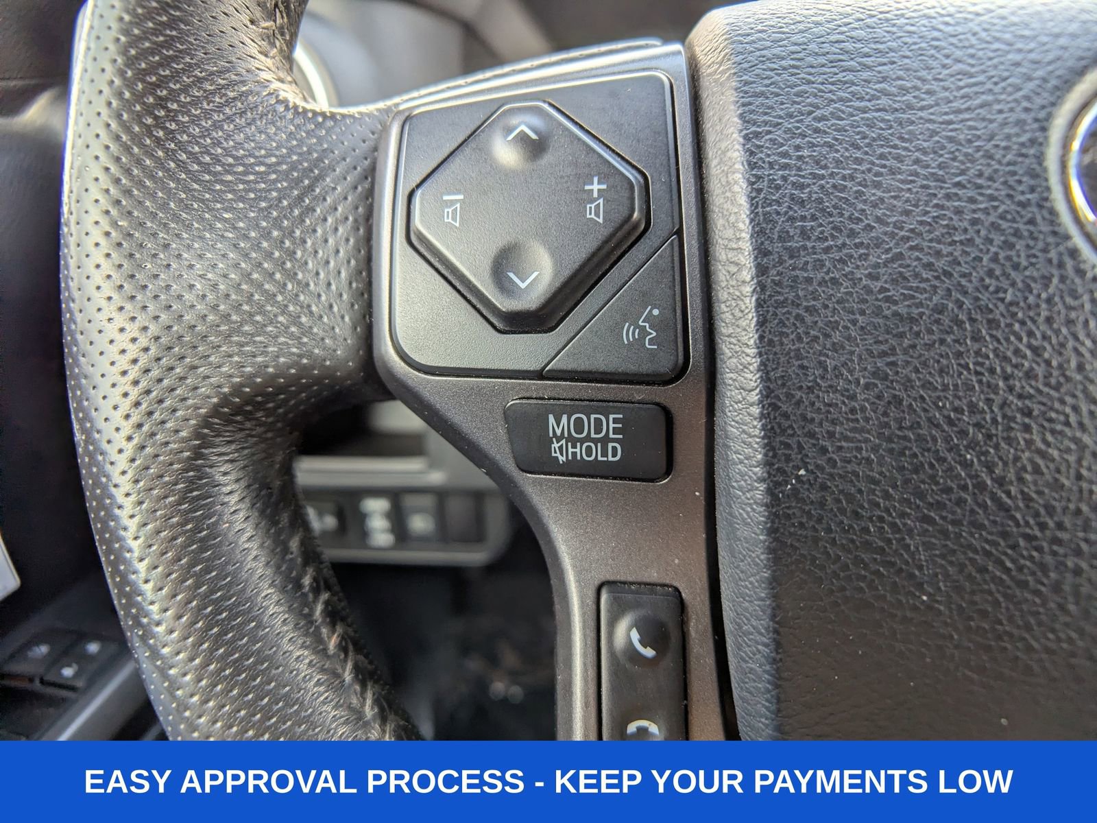 Used 2019 Toyota Tacoma TRD Off-Road image 29