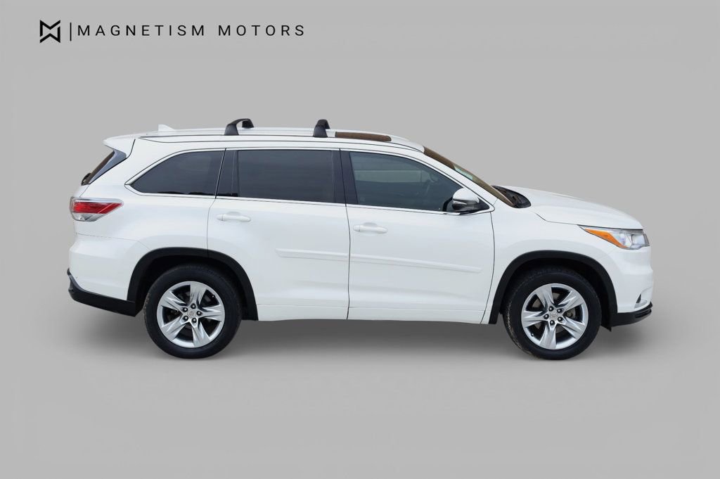Used 2015 Toyota Highlander Limited image 3