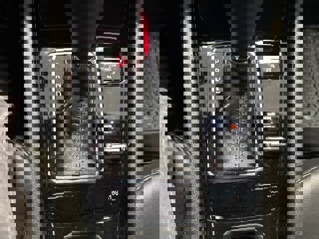 New 2025 Jeep Compass Latitude w/ Sun & Sound Group image 23