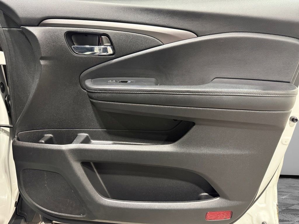 Used 2021 Honda Passport EX-L image 14